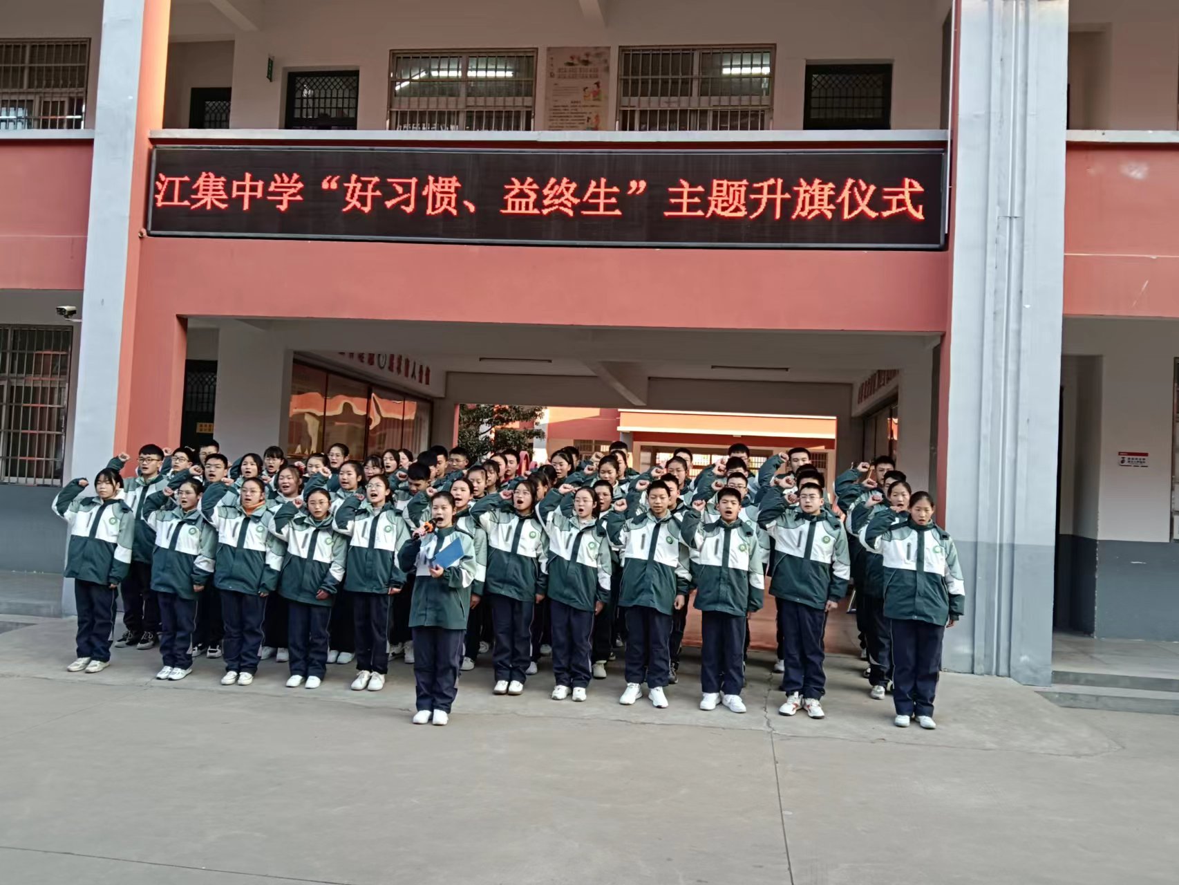 61e957475d5b7caf9655df8ca898a78.jpg