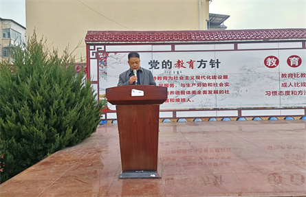 校長黃真軍講話.jpg
